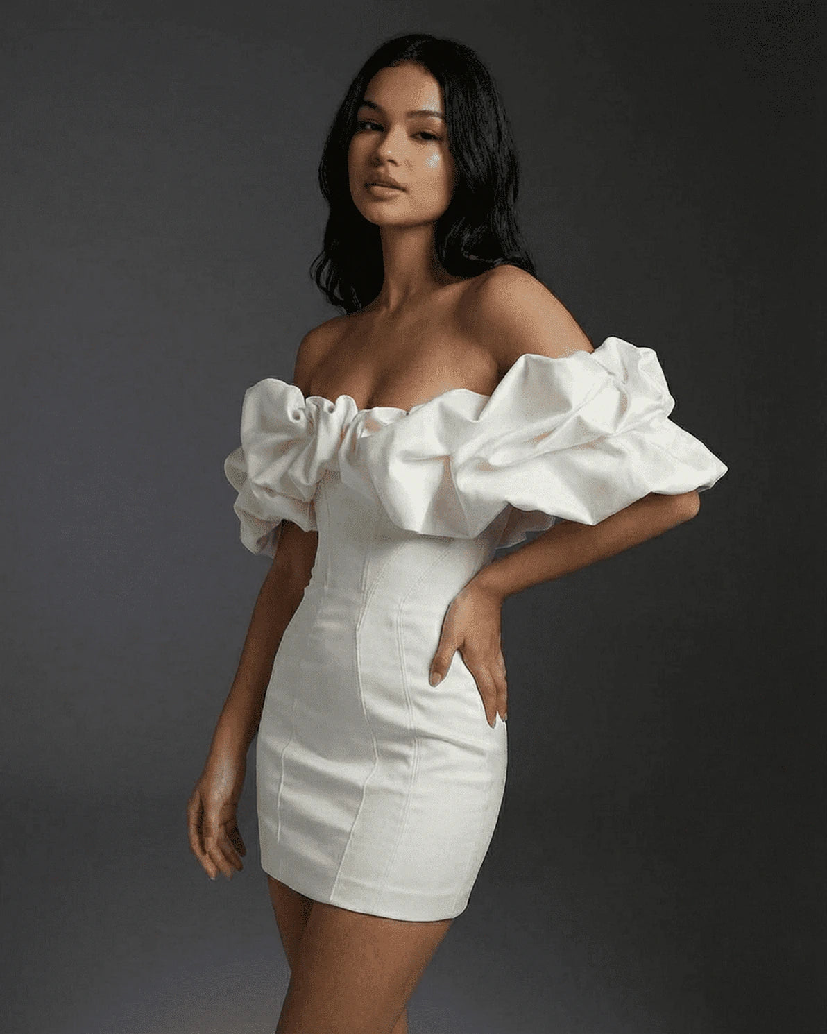 Xiomara Mini Dress – Red Round Neck mini dress, close-up detail by Slimona