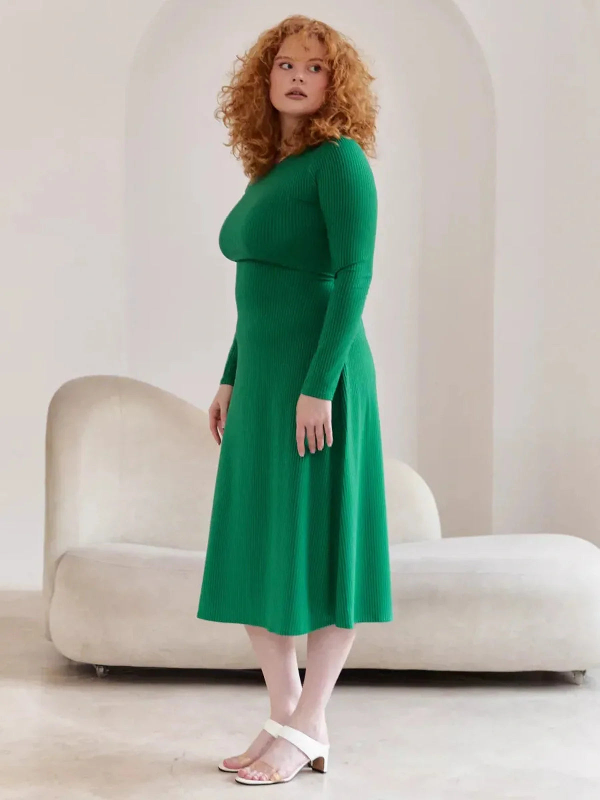 Green Luxe Sculpt Midi Dress featuring a ribbed texture and elegant fit, perfect for summer events and special occasions.