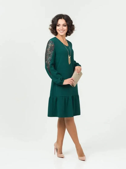 Elegant green lace mini dress, perfect for weddings, graduations, and formal events with a chic flowy silhouette.