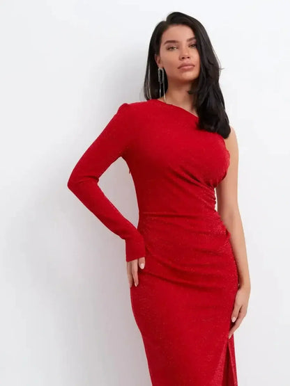 Elegant red maxi dress with one-shoulder design and thigh-high slit, perfect for formal events and special occasions.