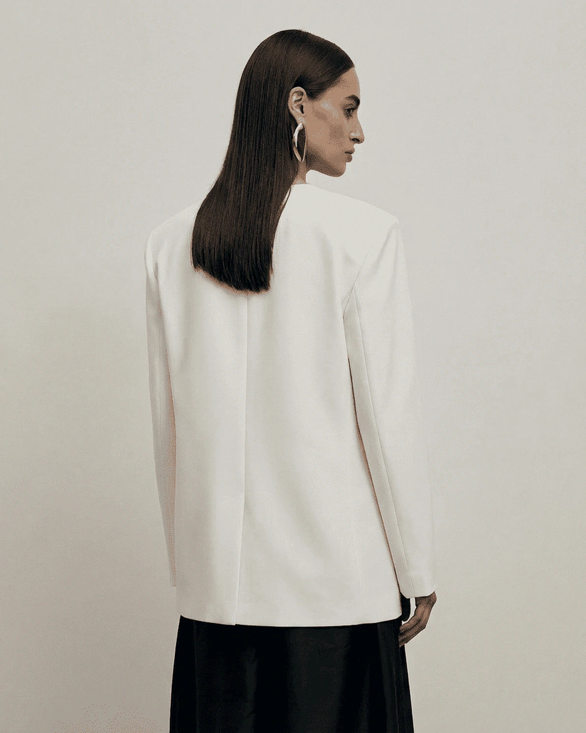 Alba Blazer – White blazer, side view by Slimona