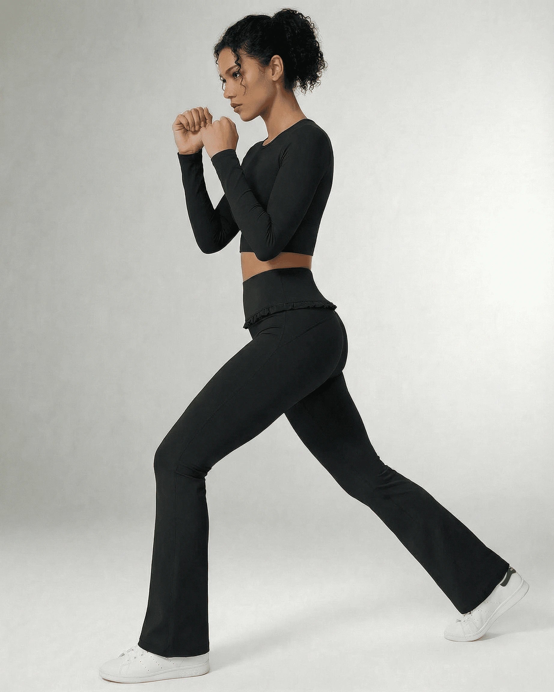 Luna Leggings – Silver leggings, detail view by Slimona