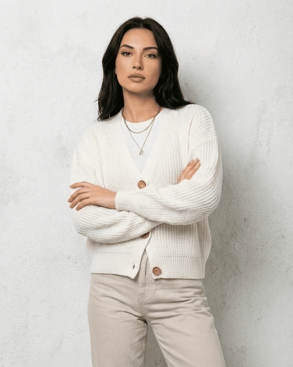 Alba Cardigan – White Cotton cardigan, styled look by Slimona
