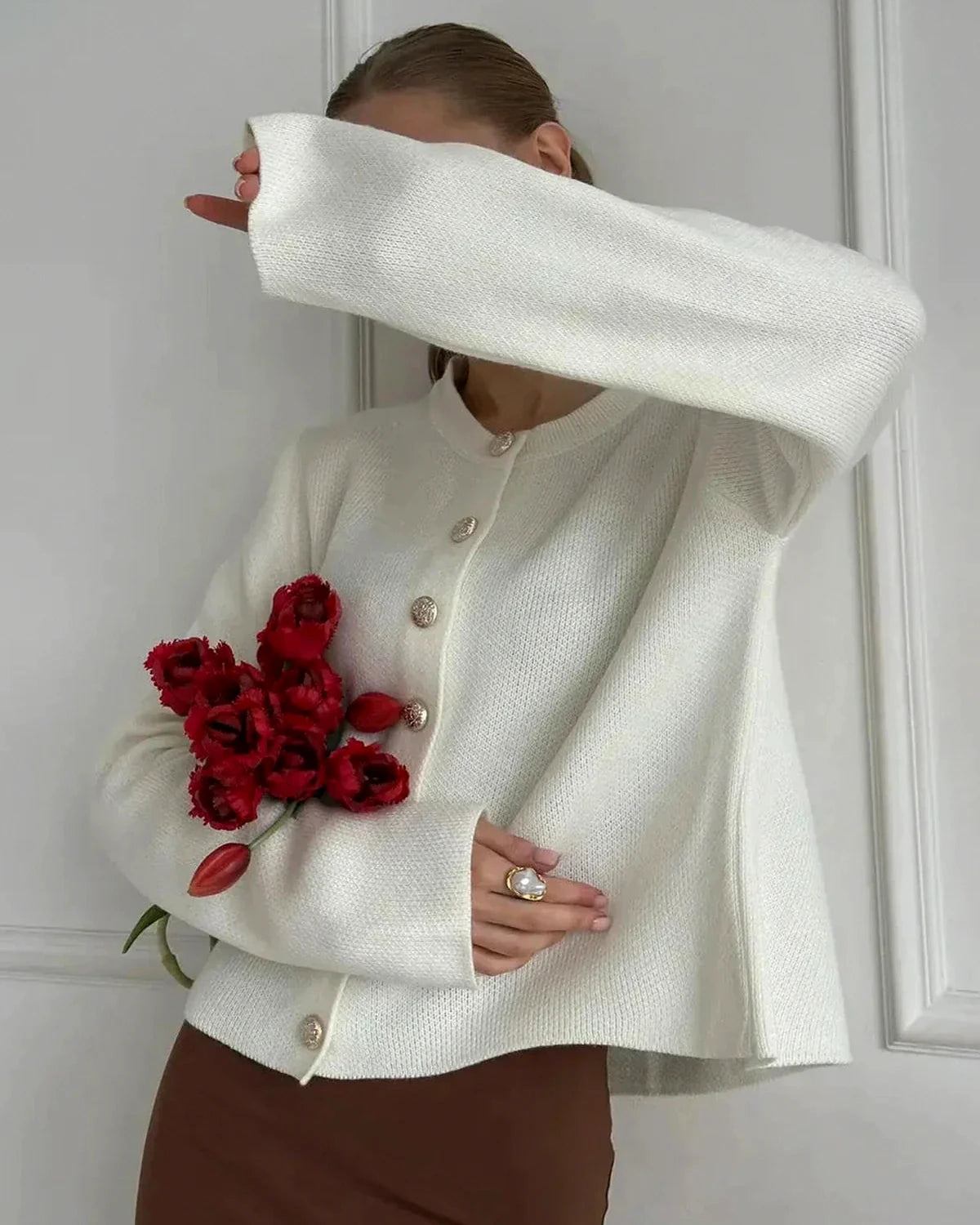 Ivory Cardigan – Ivory Knit cardigan, model wearing by Slimona