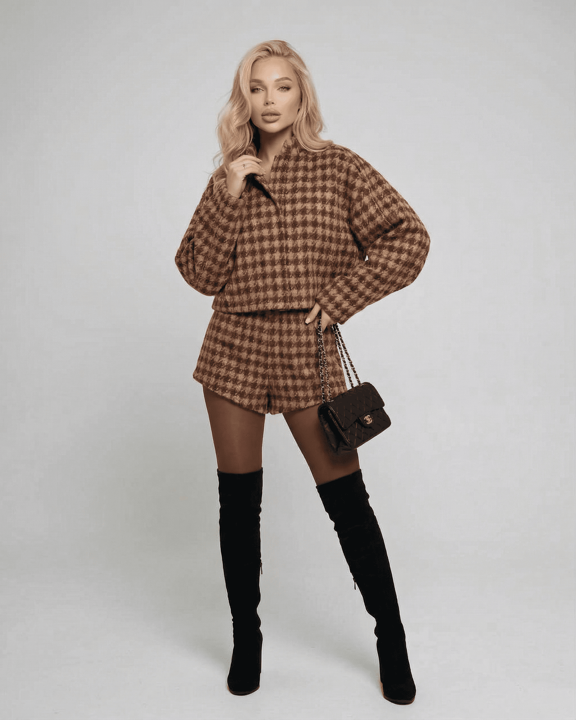 Verona Set by Slimona – Elegant two-piece set with tailored shorts and stylish top