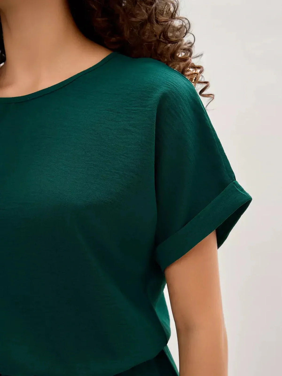 Verde Aura Midi Dress