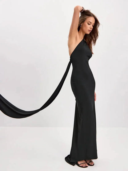 Sculpted Grace Maxi Dress
