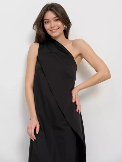 Noir Fold Maxi Dress