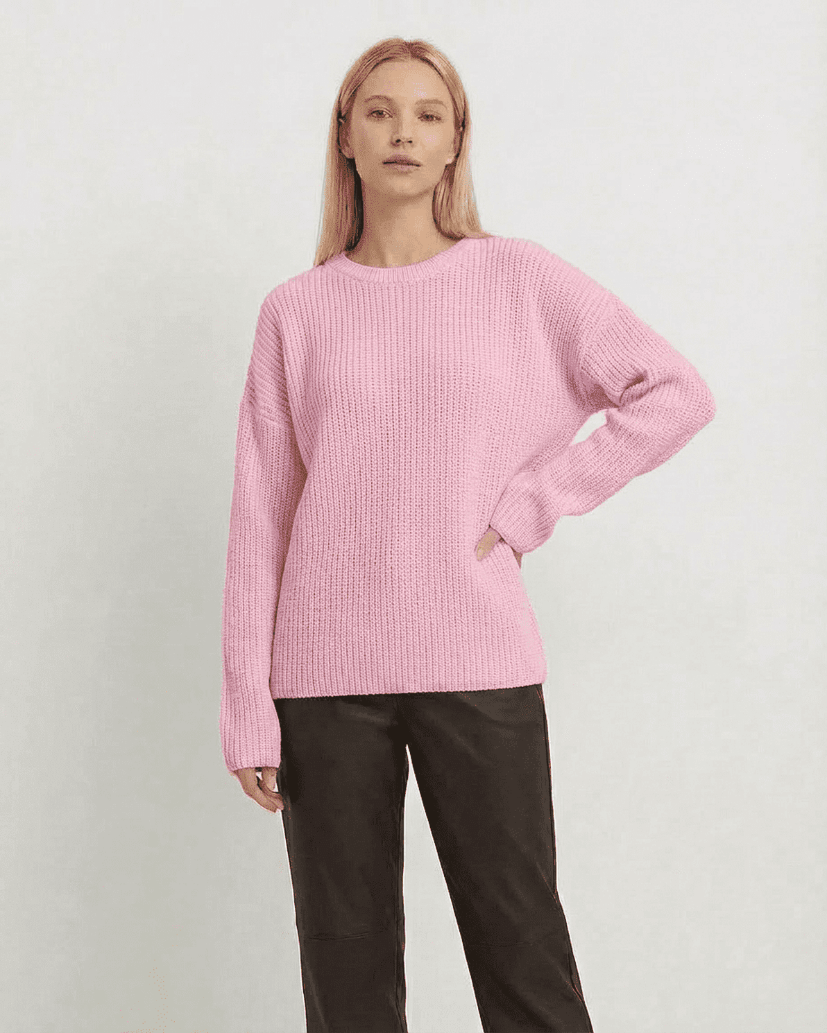 Fiora Sweater by Slimona, loose fit thick ribbed knitwear in pink, perfect for cozy fall and winter styles.