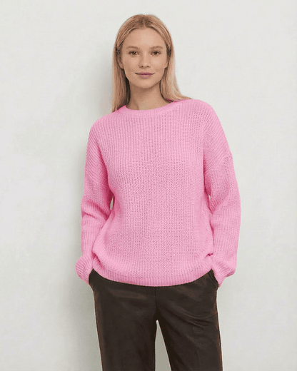 Fiora Sweater by Slimona, loose fit thick ribbed knitwear in soft pink, perfect for fall and winter.