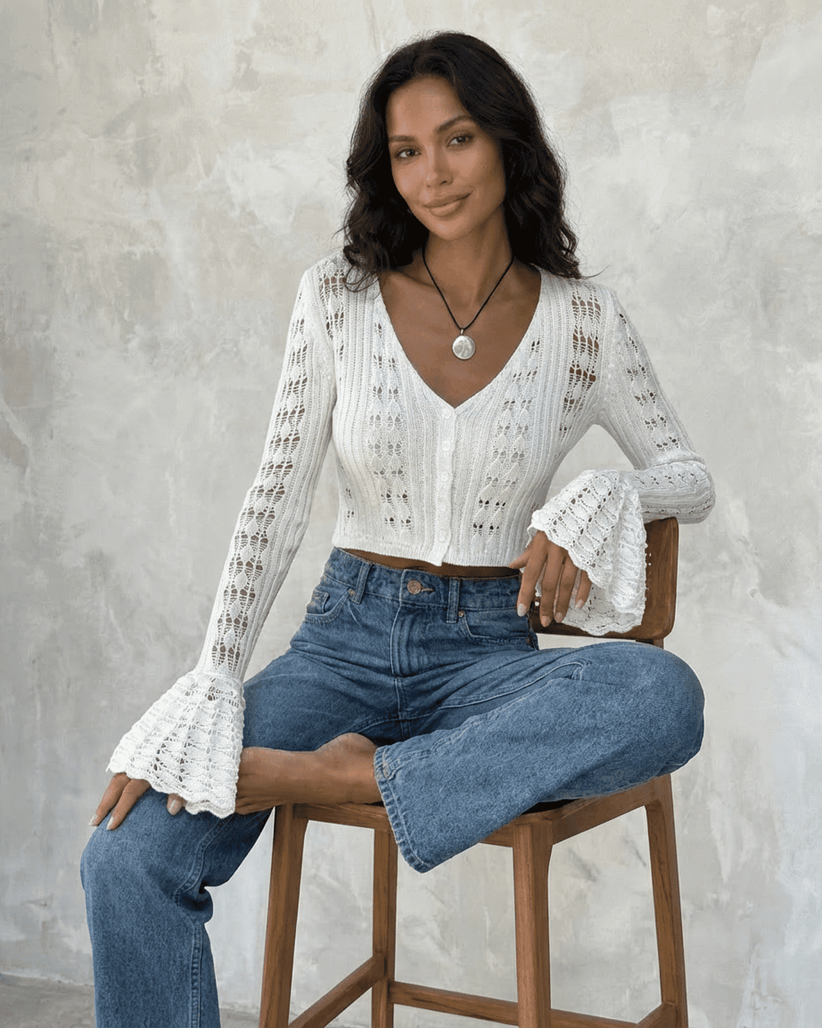 Laceflare Cardigan by Slimona – Elegant white cotton knitwear with flare sleeves, highlighting feminine lace details.