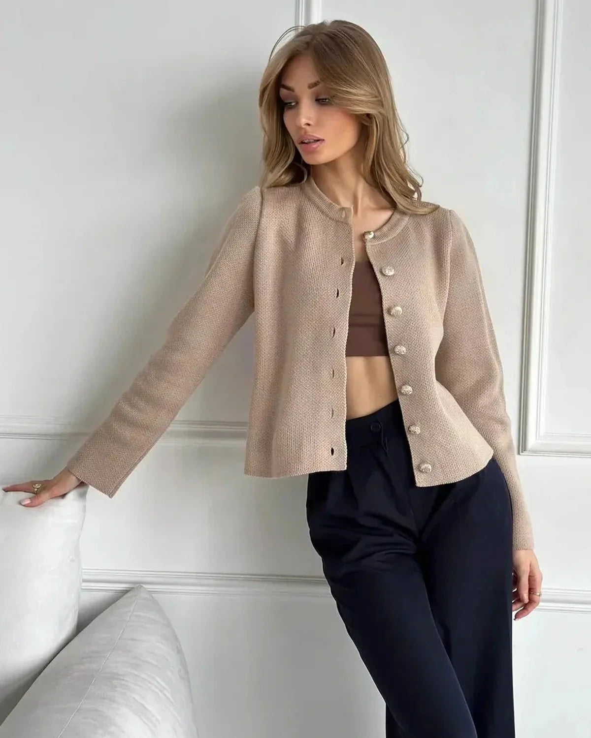 Sable Cardigan by Slimona – Elegant beige cropped knitwear style for women, perfect for business and comfort.