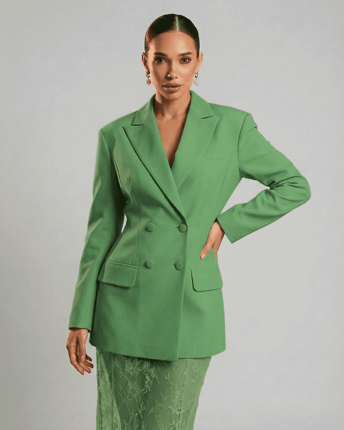 Verona Blazer by Slimona in sophisticated green with double-breasted design and tailored silhouette.
