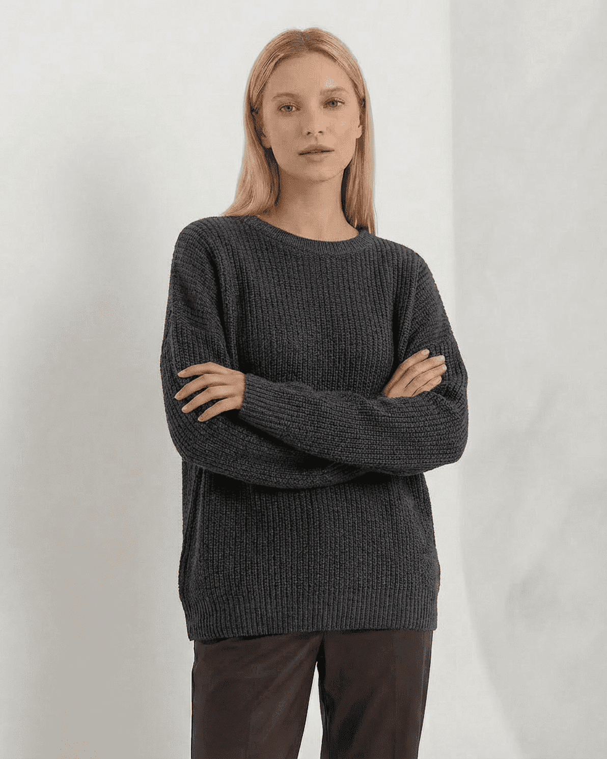 Vega Sweater by Slimona - Luxurious thick knit sweater for casual and cozy wear, featuring a relaxed silhouette.